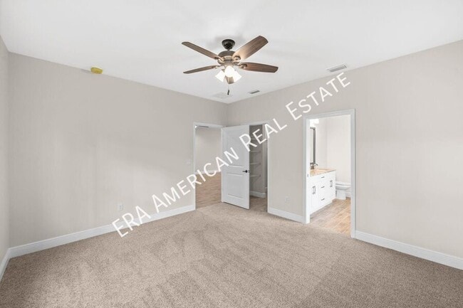Building Photo - 727 Fairview Dr