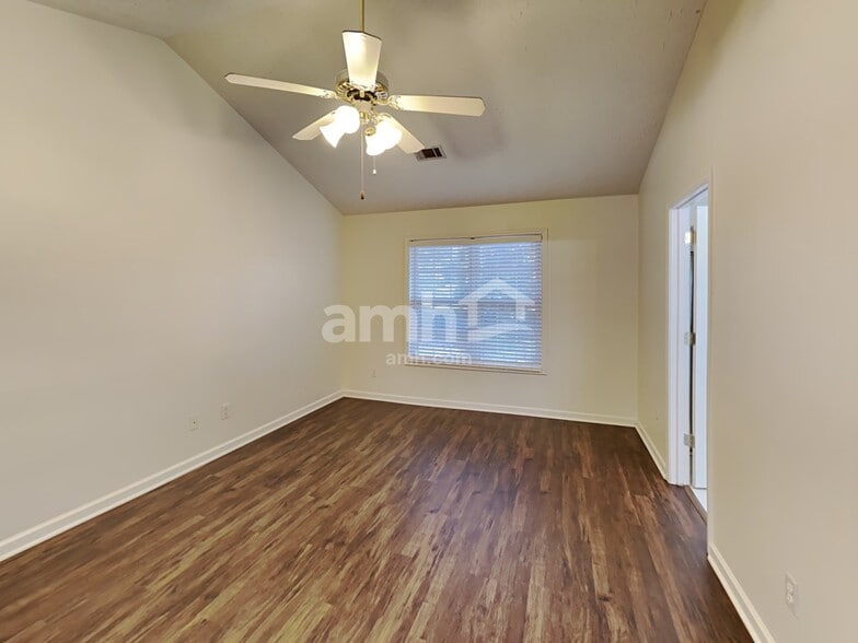 Building Photo - 951 Garden Oak Ct