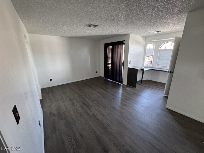 Building Photo - 4050 Luzon Way