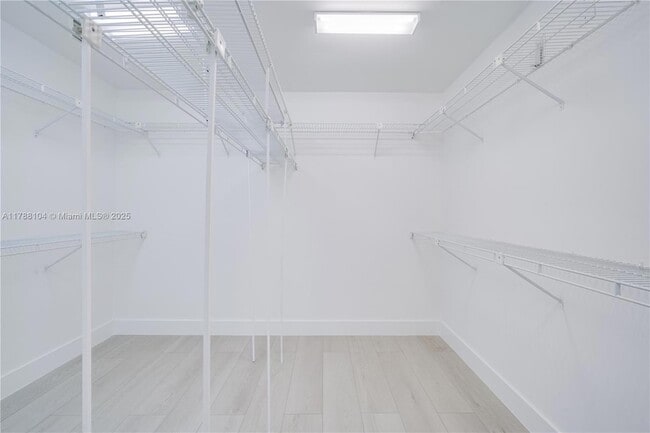 Building Photo - 9818 SW 111th Terrace