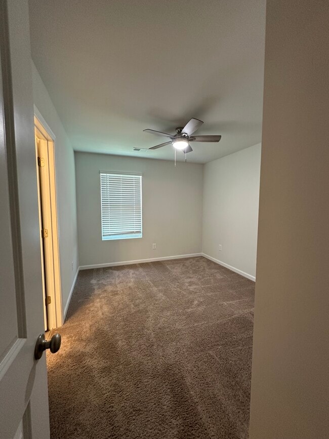 Building Photo - 757 Lambeth Ln