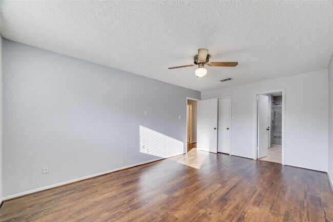 Building Photo - 14228 Misty Meadow Ln