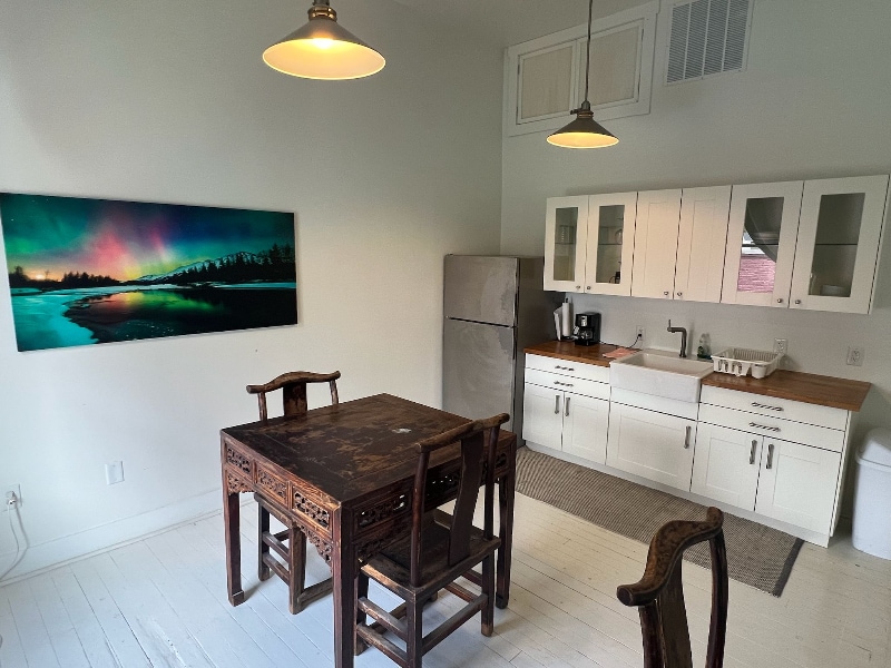 Building Photo - 108 2nd St SW