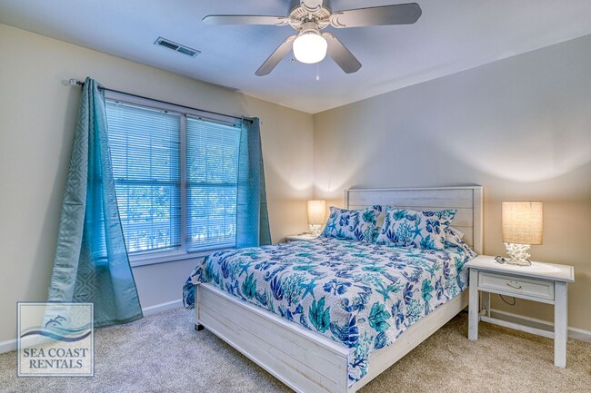 Building Photo - SUMMER MONTHLY RENTAL!!! AVAILABLE MAY-SEP...