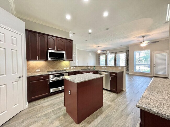 Building Photo - 26127 Ashland Hollow Ln