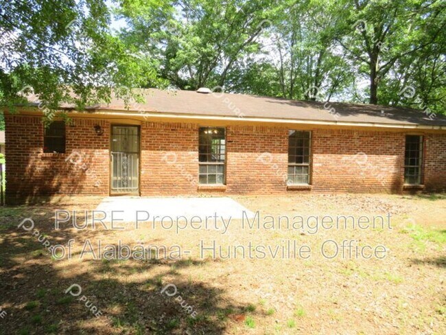 Building Photo - 3606 White Oak Way SW