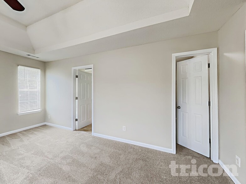 Building Photo - 5849 Black Top Way