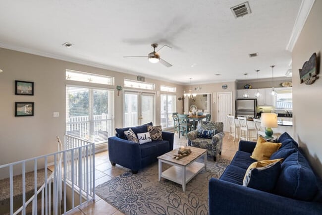 Building Photo - 76 Gulf View Dr