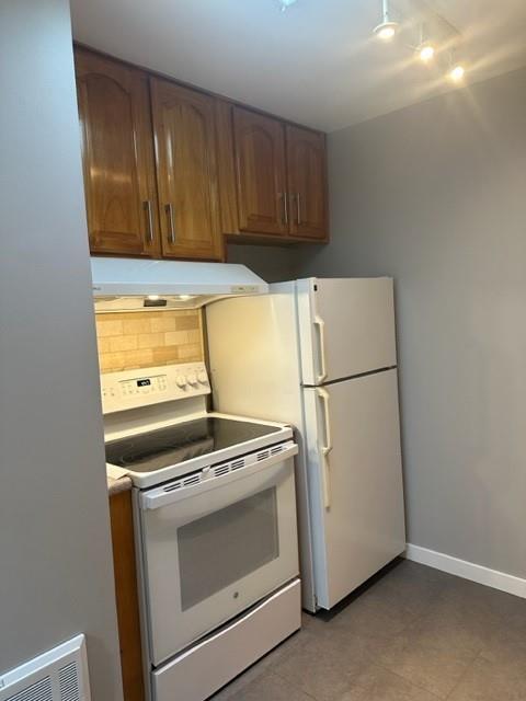 Building Photo - 412 Richmond Dr
