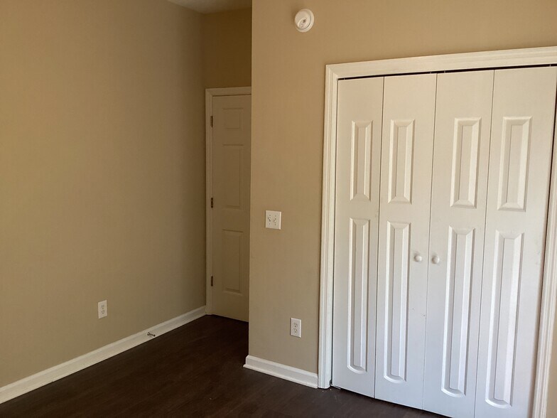 Building Photo - 15 Commissioners Ct