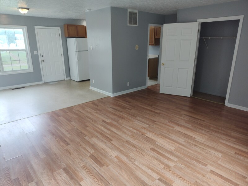 Building Photo - 14 N Ritchie Ave