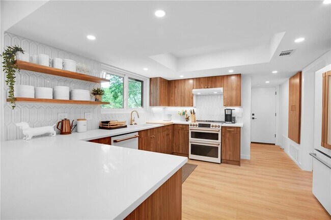 Building Photo - 7106 S Ute Trail