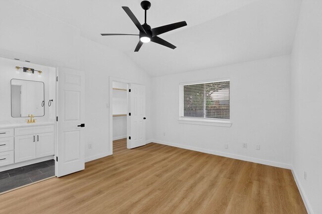 Building Photo - Gem In Flower Mound Waiting On You!!!