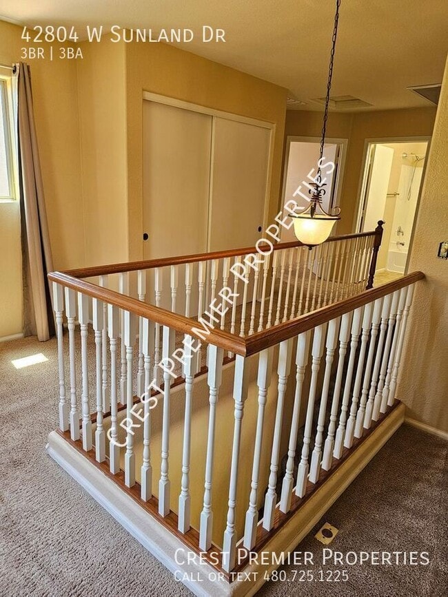 Building Photo - 42804 W Sunland Dr
