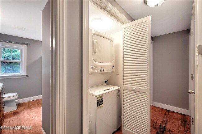 Building Photo - 88 Dutch Lane Rd