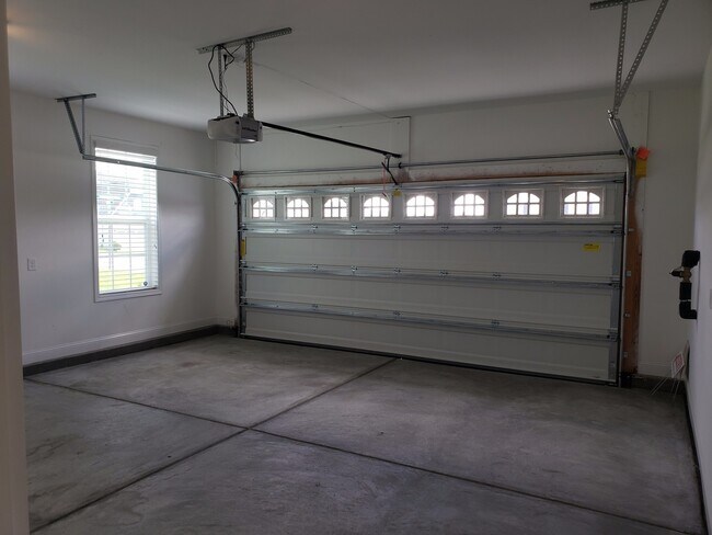 Building Photo - Practically New Home w/Fenced Back Yard Lo...