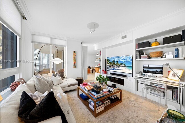 Building Photo - 789 Crandon Blvd