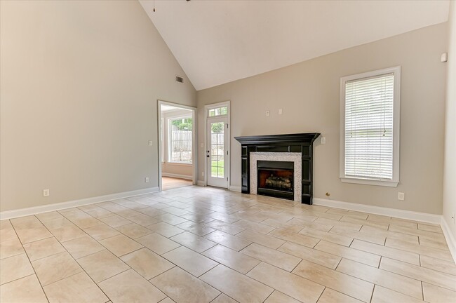 Building Photo - 1111 Sumter Landing Cir