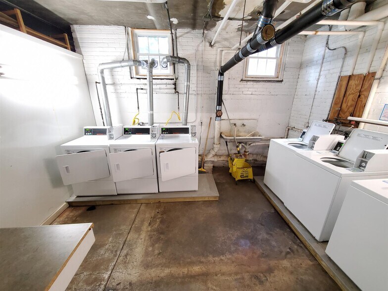 Building Photo - 11 Ellery St