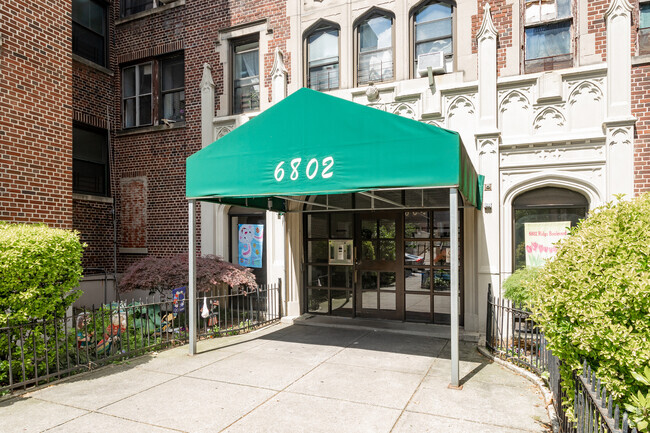 Building Photo - 6802 Ridge Blvd