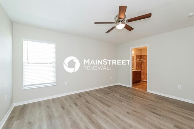 Building Photo - 4 Bedroom Pet-Friendly Home in MULBERRY, FL with Main Street Renewal