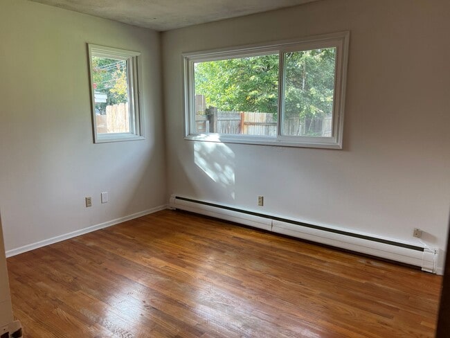 Building Photo - 3728 W Delbert Ave