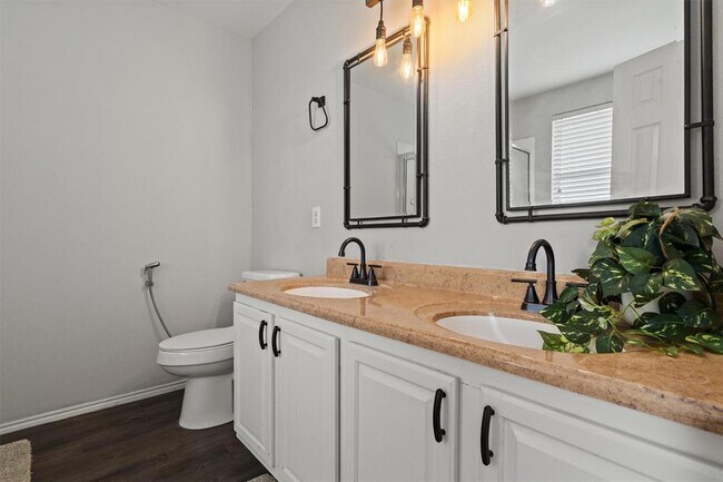 Building Photo - 18029 Basket Flower Bend
