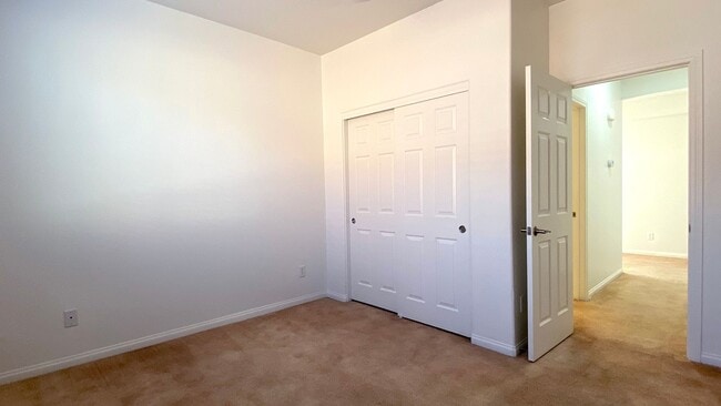 Building Photo - Great single story home 4 beds 3 baths in Henderson