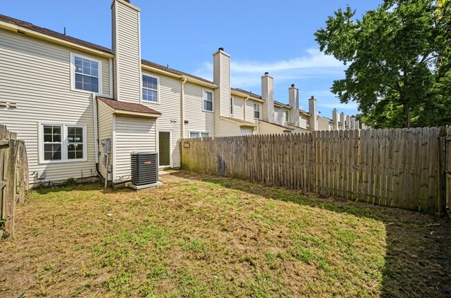 Building Photo - 5589 Campus Dr