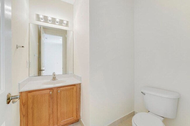 Building Photo - 441 Amador Ln