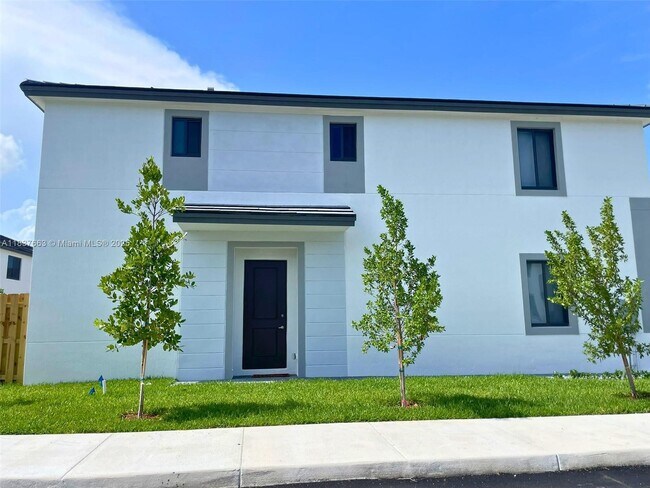 Building Photo - 34532 SW 191st Ave