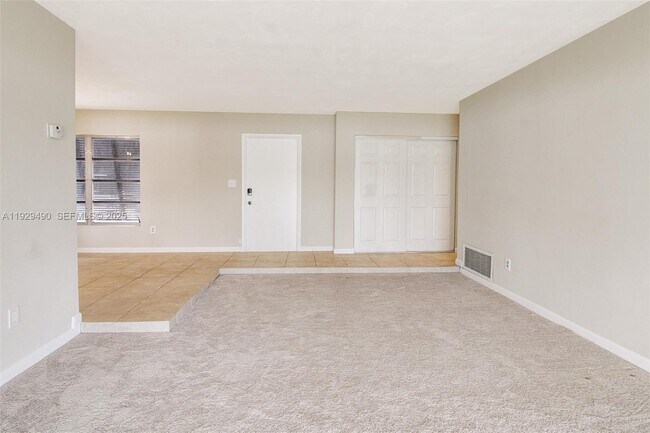 Building Photo - 10962 SW 117th St