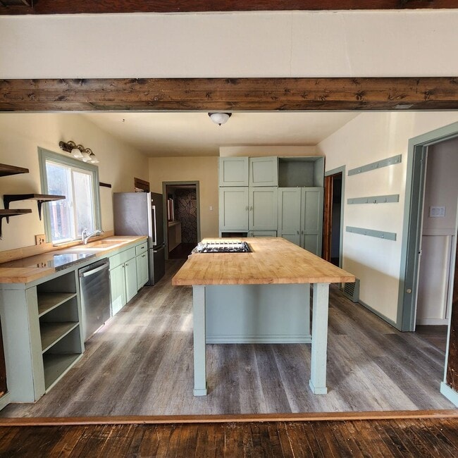 Building Photo - 2039 S Arizona St