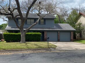 Building Photo - 301 Starbright Dr