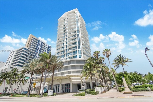 Building Photo - 6515 Collins Ave