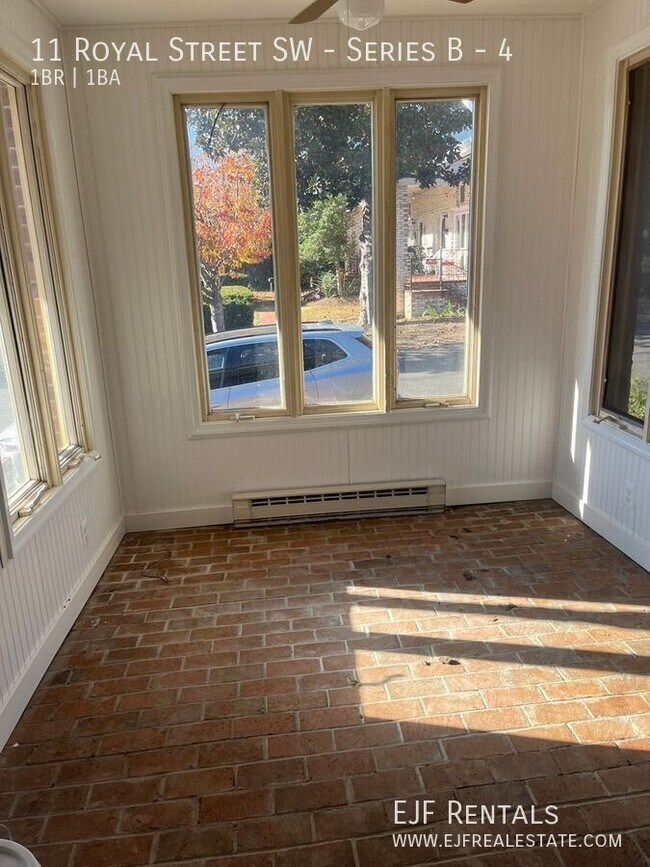 Building Photo - 11 Royal St SW