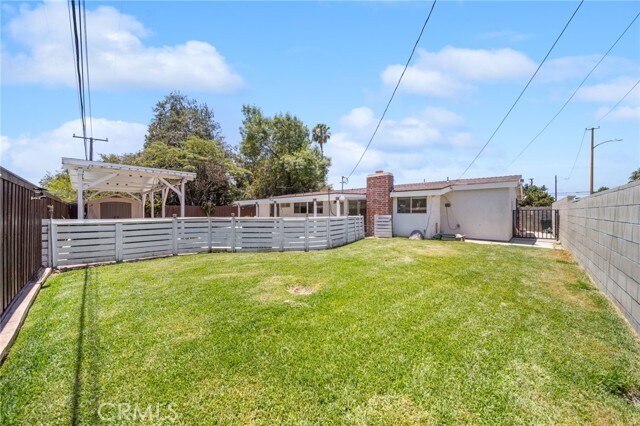 Building Photo - 1610 N Amador Ave