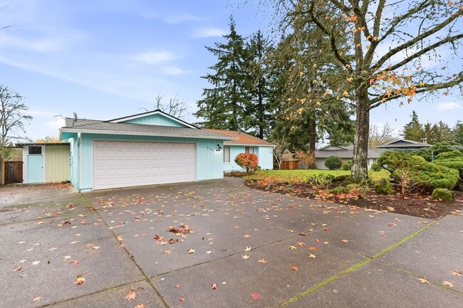 Building Photo - Greenway Park Neighborhood