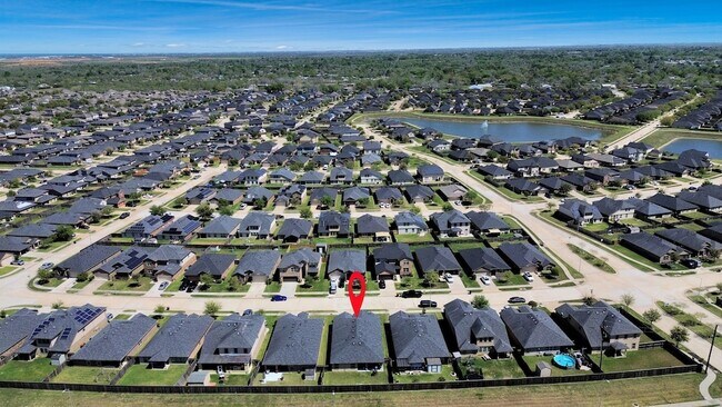 Building Photo - 1027 Bluegill Ln