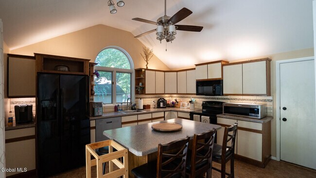Building Photo - 64 Meadow Rue Pl