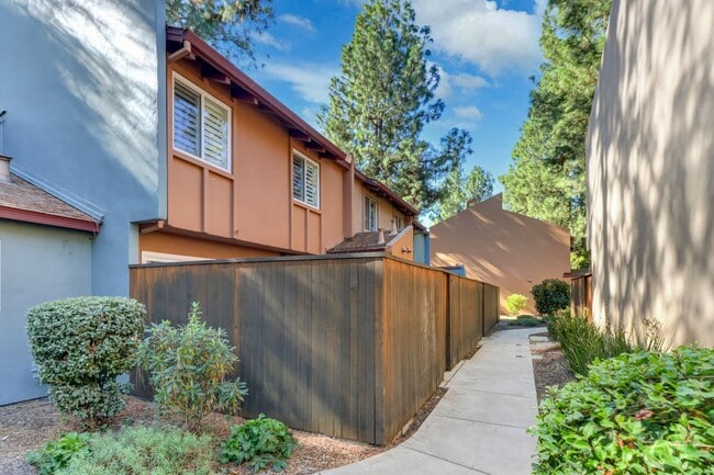 Building Photo - North Davis Condo-Available