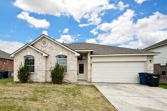 Building Photo - 2123 Belvedere Ct