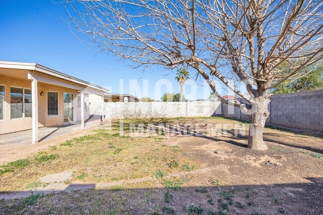 Building Photo - NO HOA in this Amazing Home in Santa Rosa ...