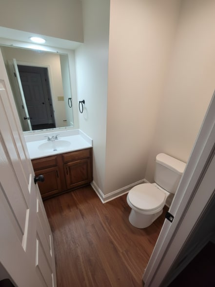 Building Photo - 521 Cobblestone Ln