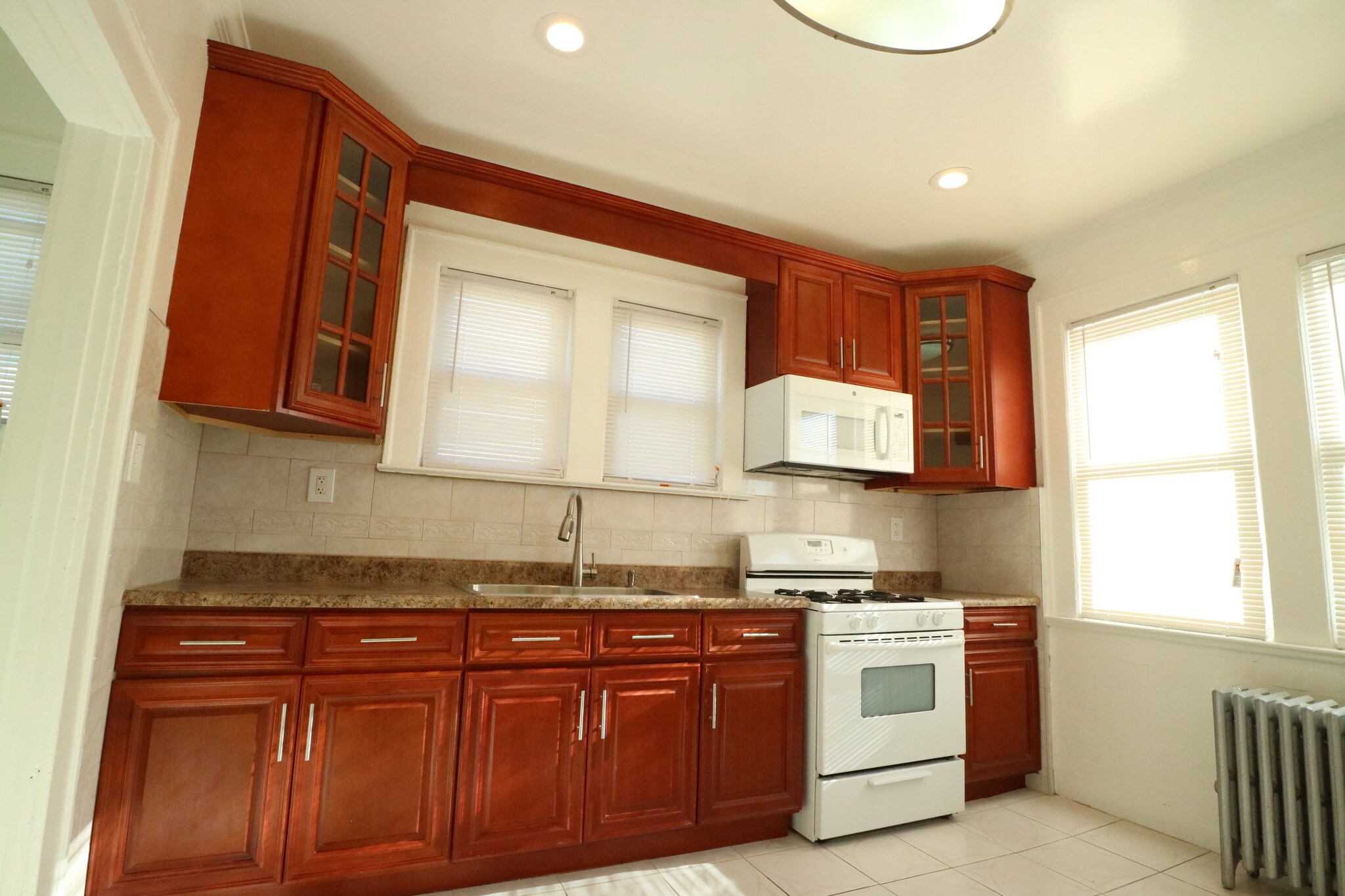 Building Photo - 90 Norman Rd