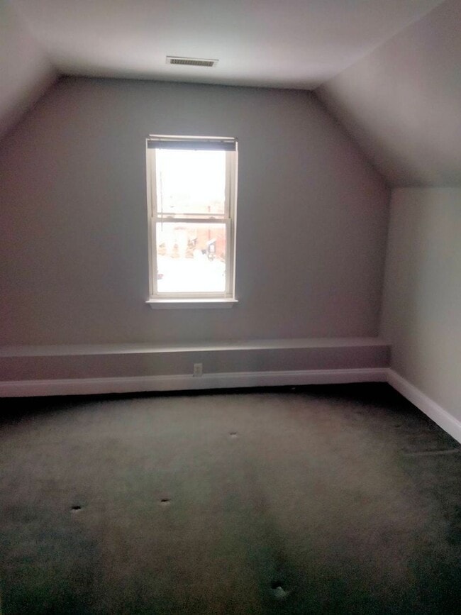 Building Photo - 21 Imlay St