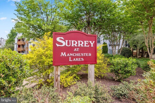 Building Photo - 6910 Victoria Dr