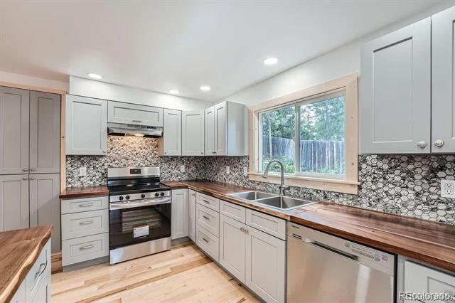 Building Photo - 192 Signal Rock Rd