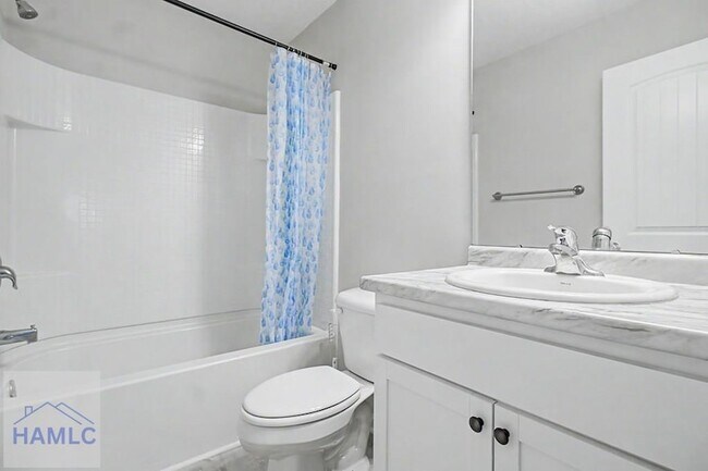 Building Photo - 18 Sunflower Cir NE