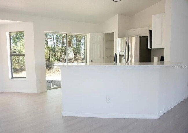 Building Photo - 13700 SW 48th Ct